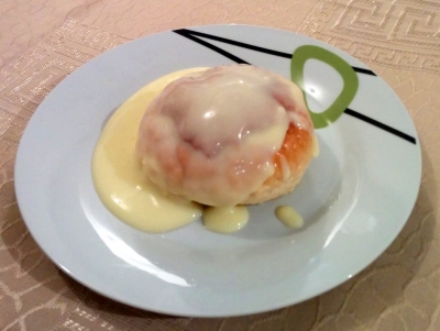 Túróval töltött zsemle