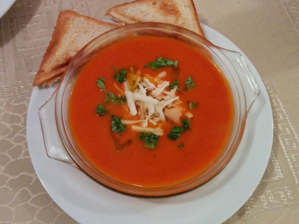 Mediterrán paradicsomleves