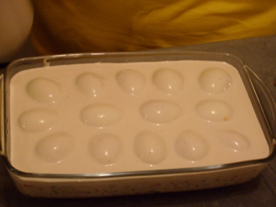 Franciasaláta, kaszinó tojással